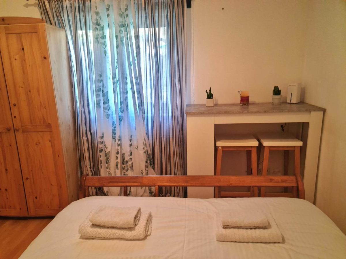 Small-Comfy Guest House In Donaustadt Garden - Not Shared! Viena Exterior foto